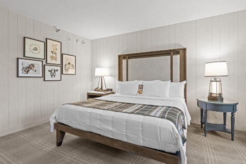 Knott's Berry Farm Hotel image 11